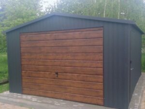 Blechgarage, Anthrazit, einseitig geneigt, Flügeltor, holzähnlicher Nussbaum