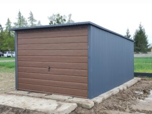 Blechgarage, Einzelwagenblech, Rückwärtsneigung, Graphit, Flügeltor, holzähnlicher Nussbaum
