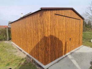 Blechgarage, holzähnliche goldene Eiche, Flügeltor, Giebel, Einzelwagen