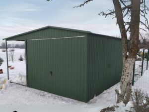 Blechgarage mit Vordach, Dach, grün, Giebel, Schwingtor
