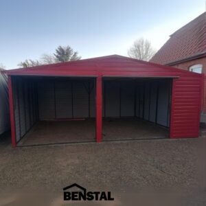 Doppelgarage aus Metall, rot, Giebel, Schwingtor, weiß