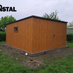 Einzelwagen-Blechgarage-mit-holzaehnlichem-Gefaelle-nach-hinten